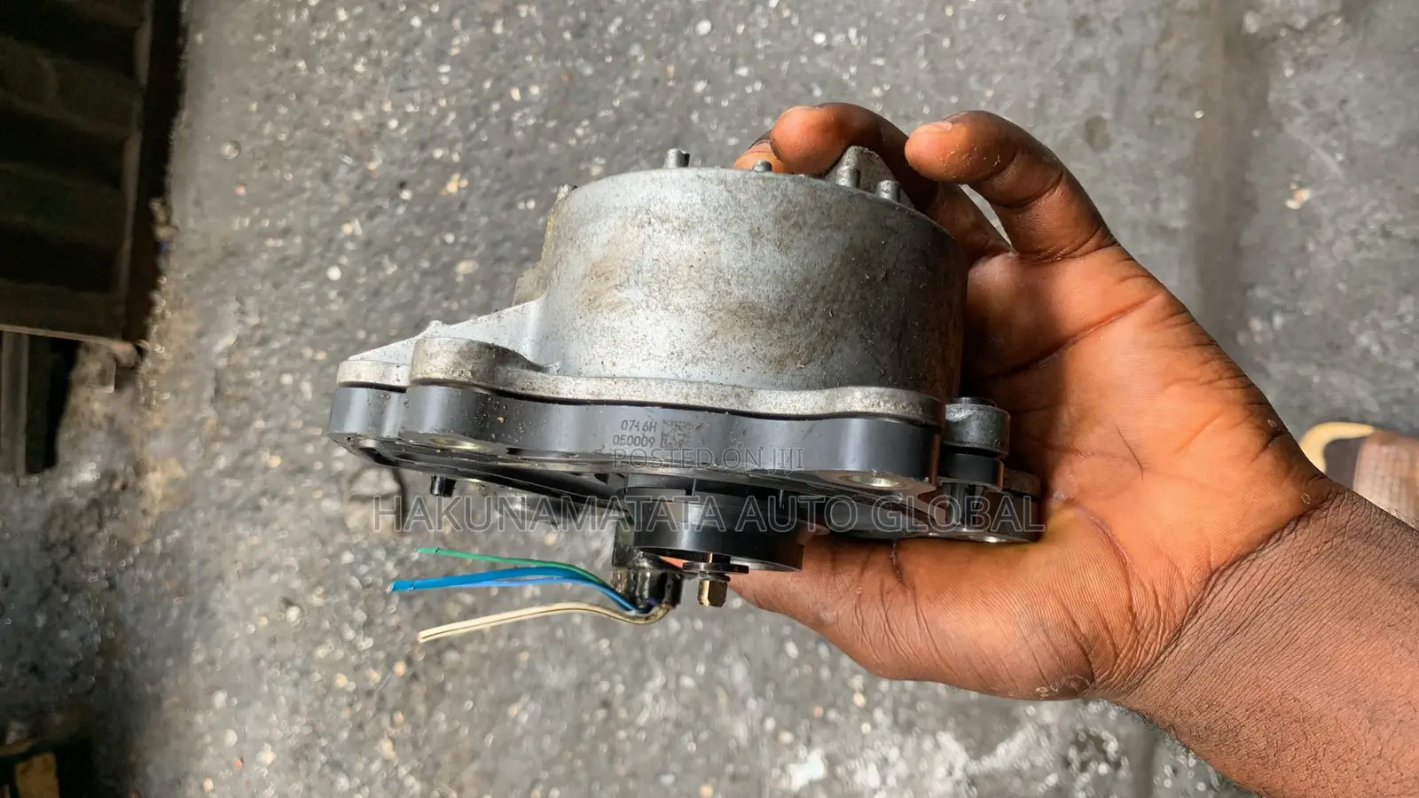 Coolant Water Pump for Toyota Pirus 2012