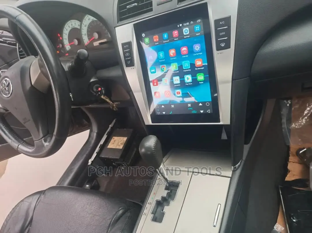 HD Tesla Screen Android Camry