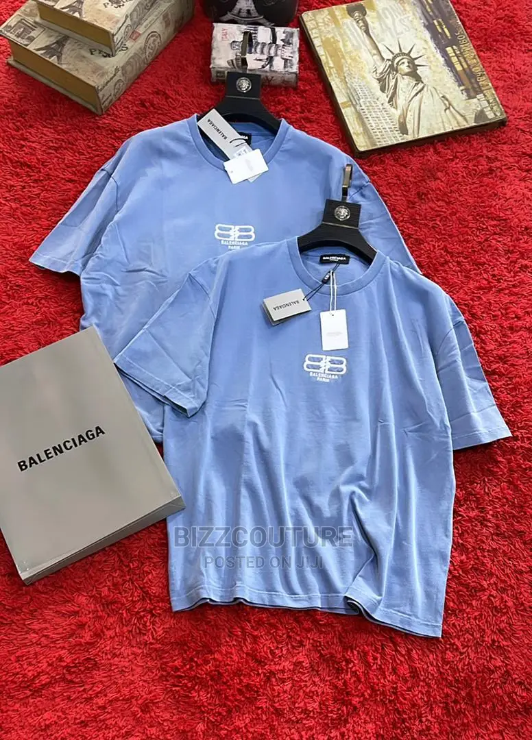 High Quality BALENCIAGA T-Shirts Available in Store