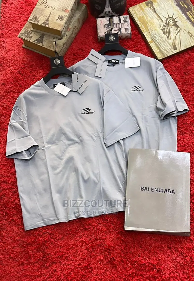 High Quality BALENCIAGA T-Shirts Available in Store