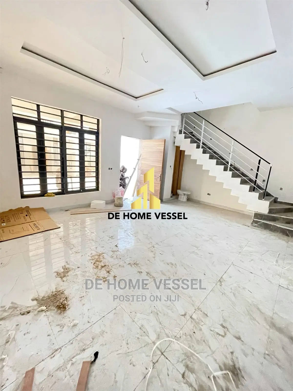 4bdrm Townhouse/Terrace in Ologolo for Sale