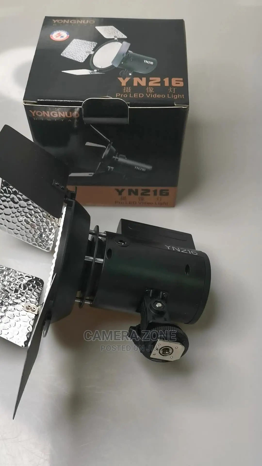 Light Yunguo YN216 Pro Led Video Light