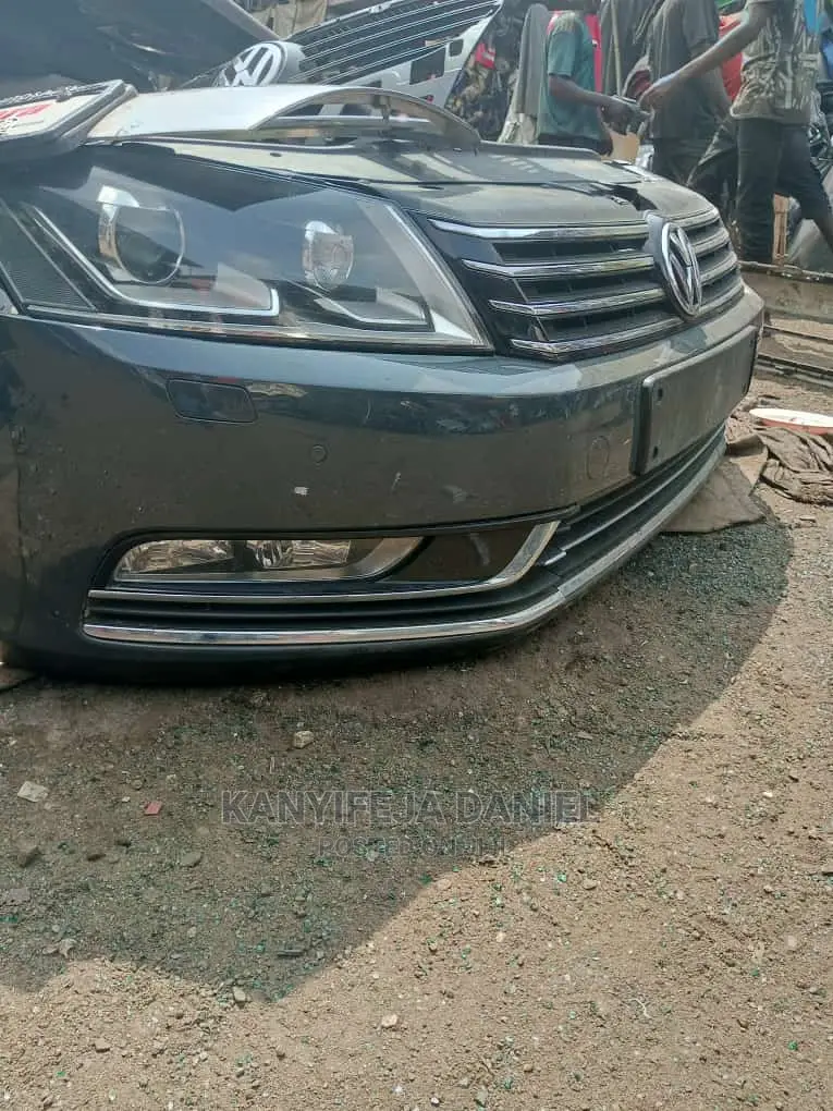 Complete Front Cut Volkswagen Passat T S I
