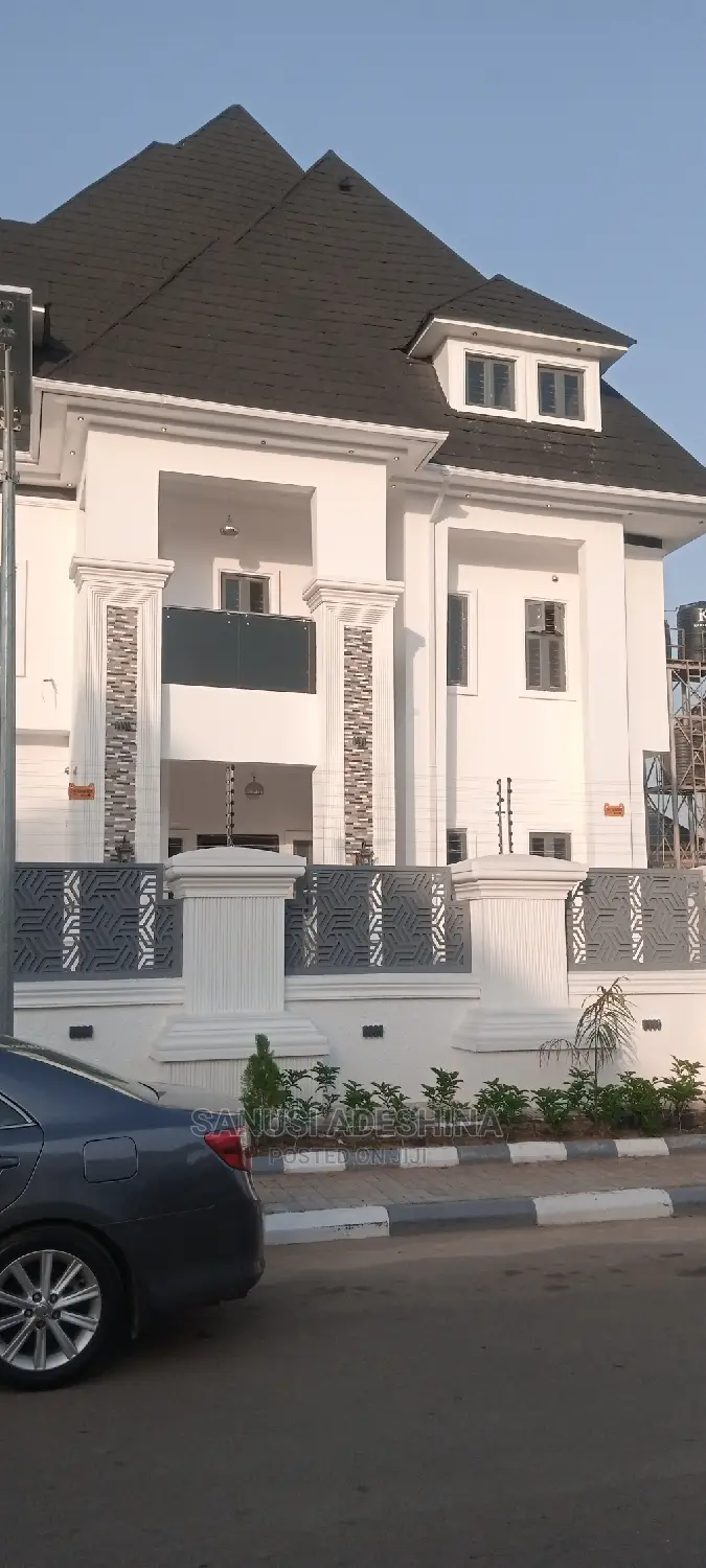 5bdrm Duplex in Gwarimpa Extension, Gwarinpa for sale