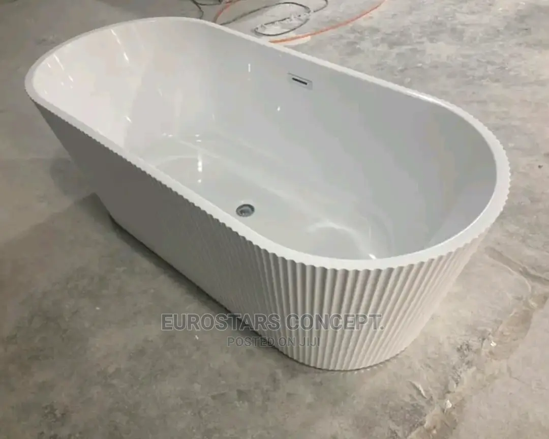 Free Standing Executive Bath Tup