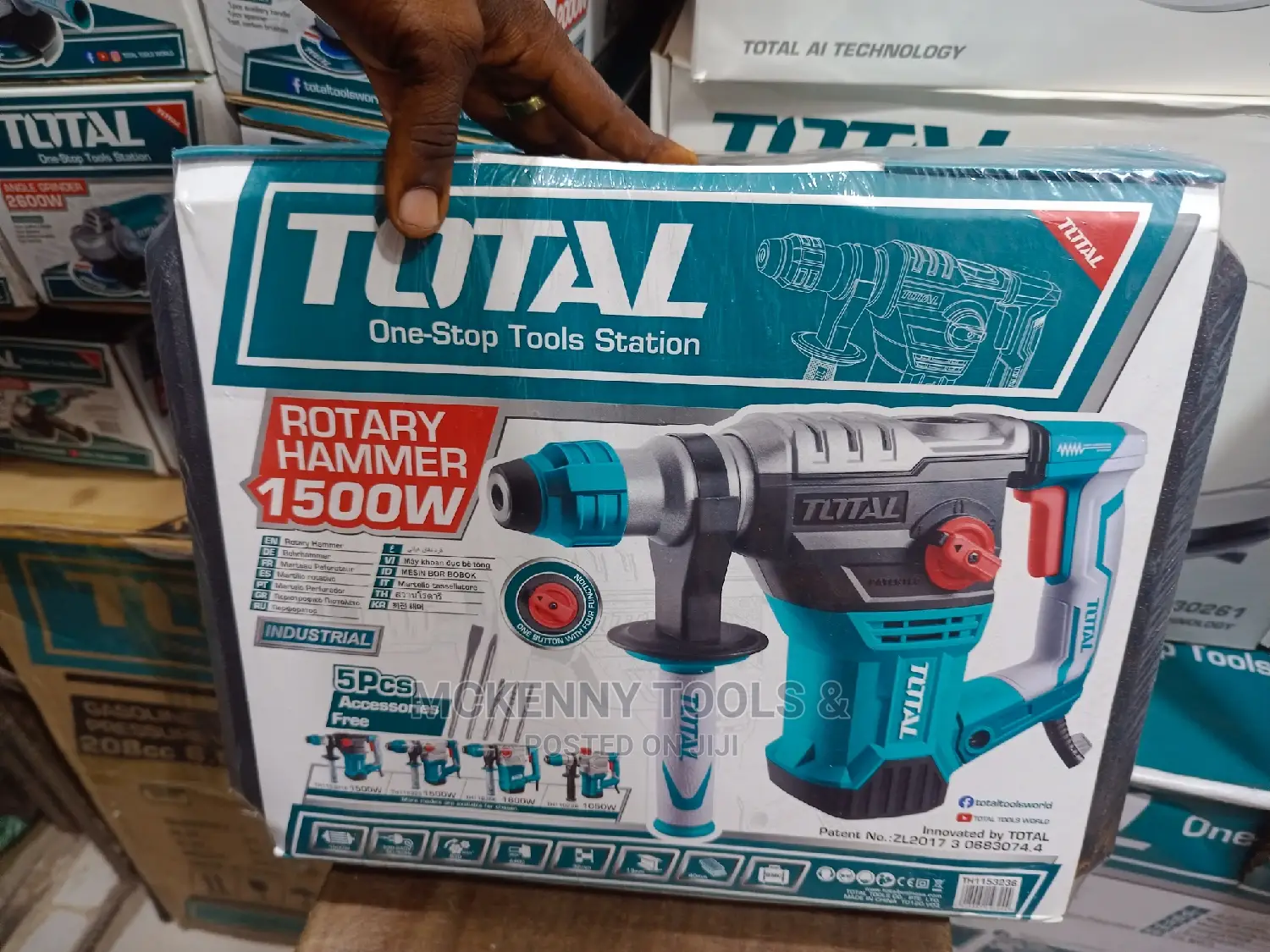 Total Rotary Hammer 1500W Th115326