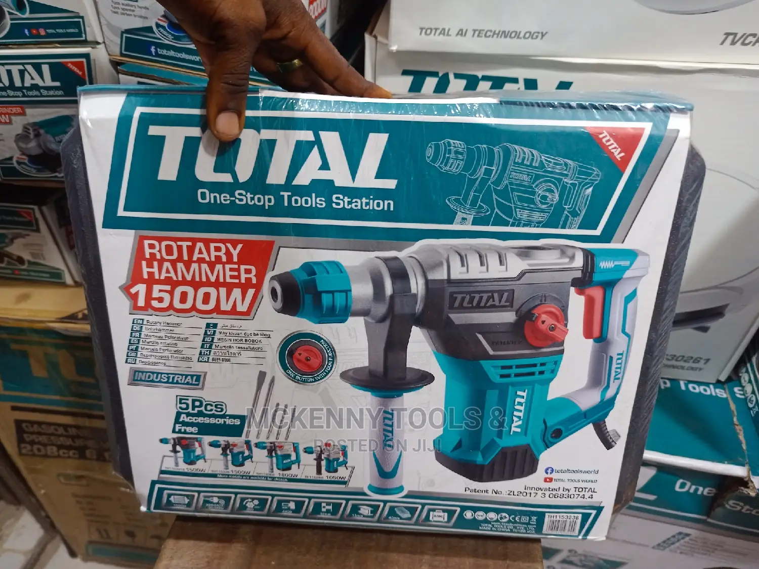Total Rotary Hammer 1500W Th115326