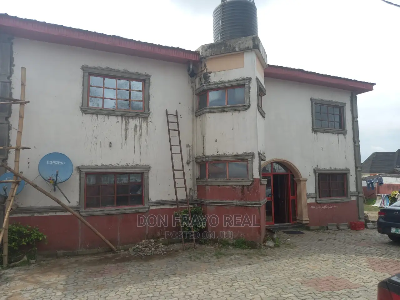 30 Rooms Self-Con Building Suitable for Hotel,Sch,Hosp 4sale