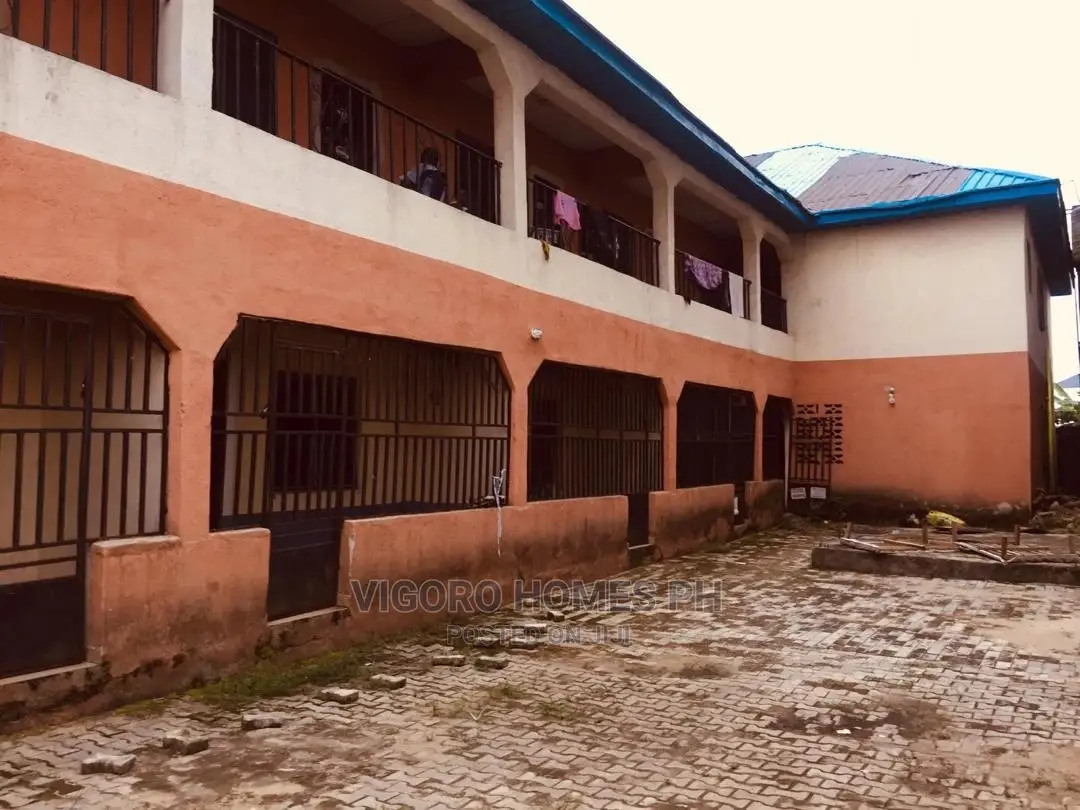 10bdrm Duplex in Port-Harcourt for sale