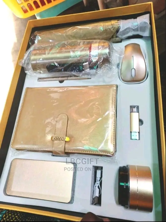 Executive 8 in 1 Corporate Gift Set (Wholesales Only)