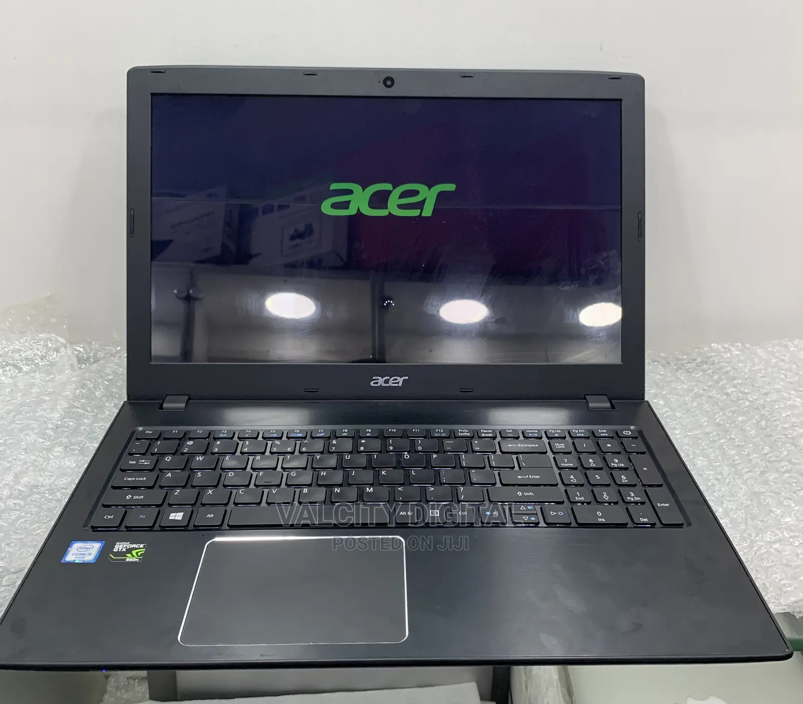 Laptop Acer Aspire E5-575g 8GB Intel Core I5 SSD 256GB