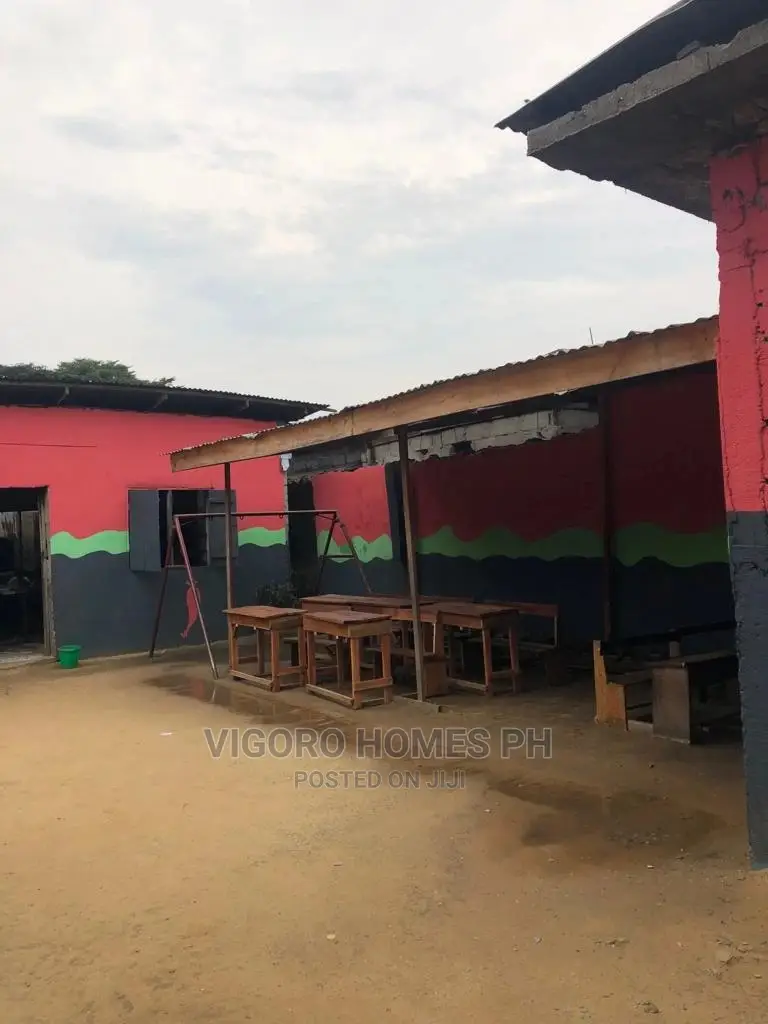 2bdrm Block of Flats in Port-Harcourt for sale