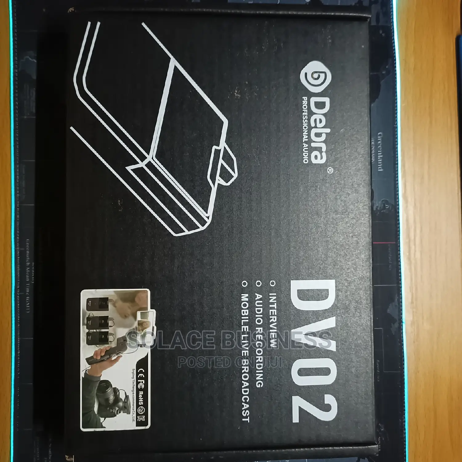 Debra DV02 UHF Wireless Microphone for Interview, Recording