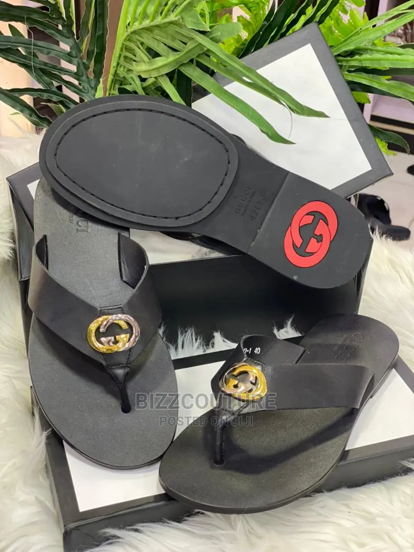 GUCCI Top Notch Slippers Available in Store