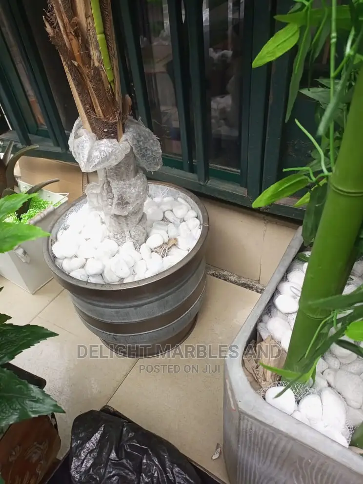 Decorative Stones and Colour's