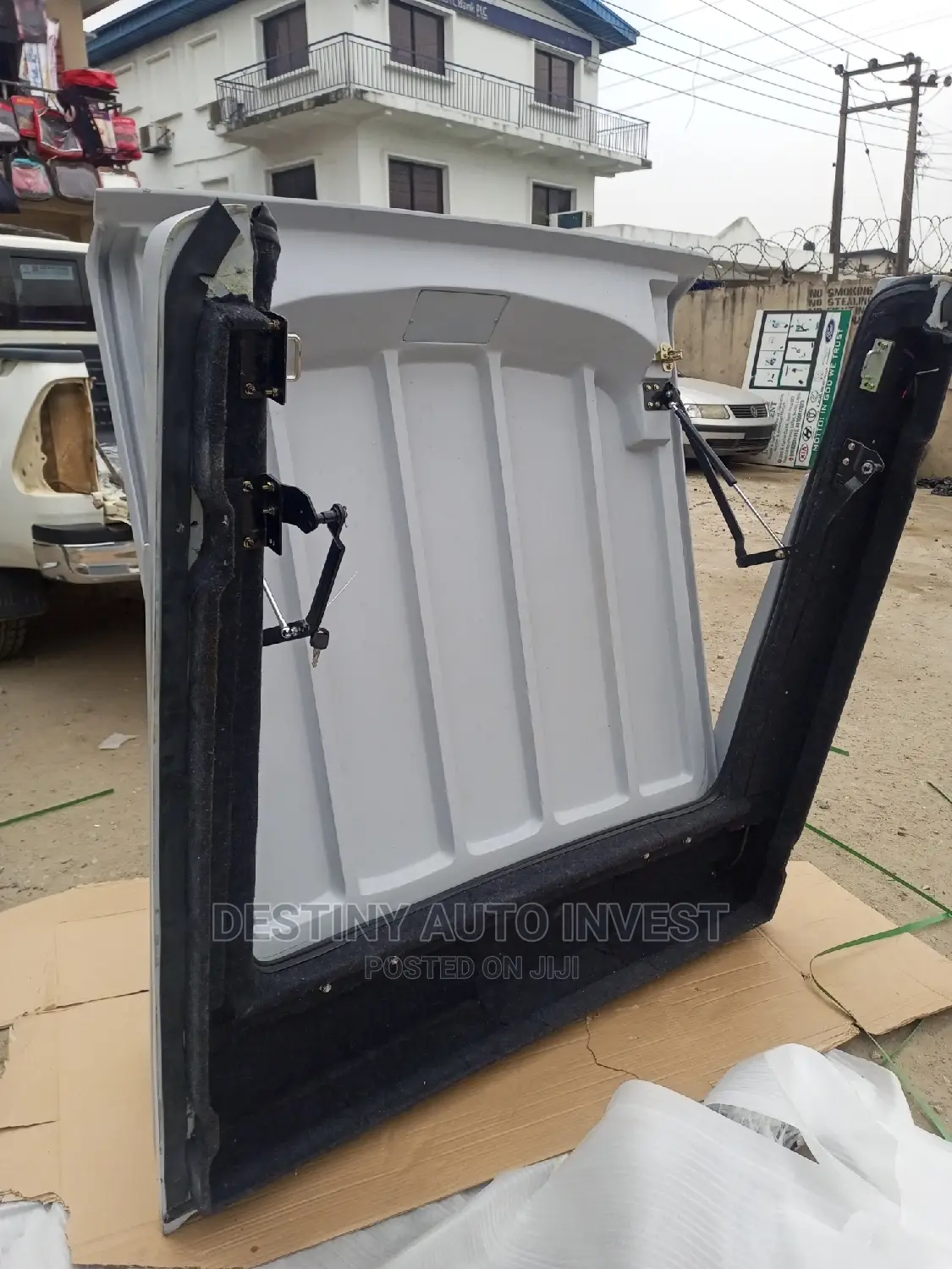 Booth Cover for Hilux