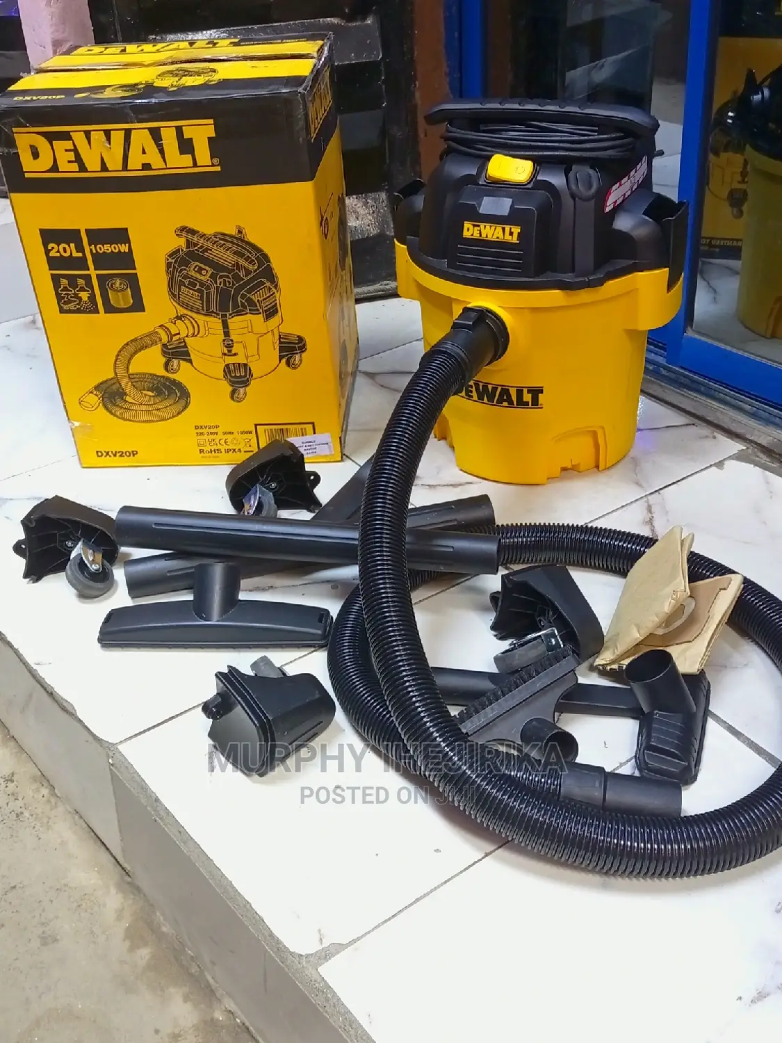 Dewalt Dxv20p, 20l Wet/Dry Vac, Yellow/Black, 1050 W