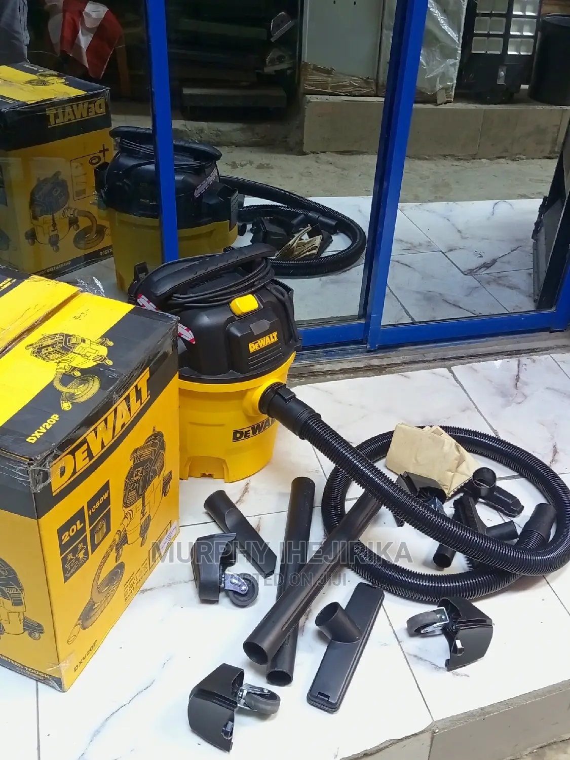 Dewalt Dxv20p, 20l Wet/Dry Vac, Yellow/Black, 1050 W