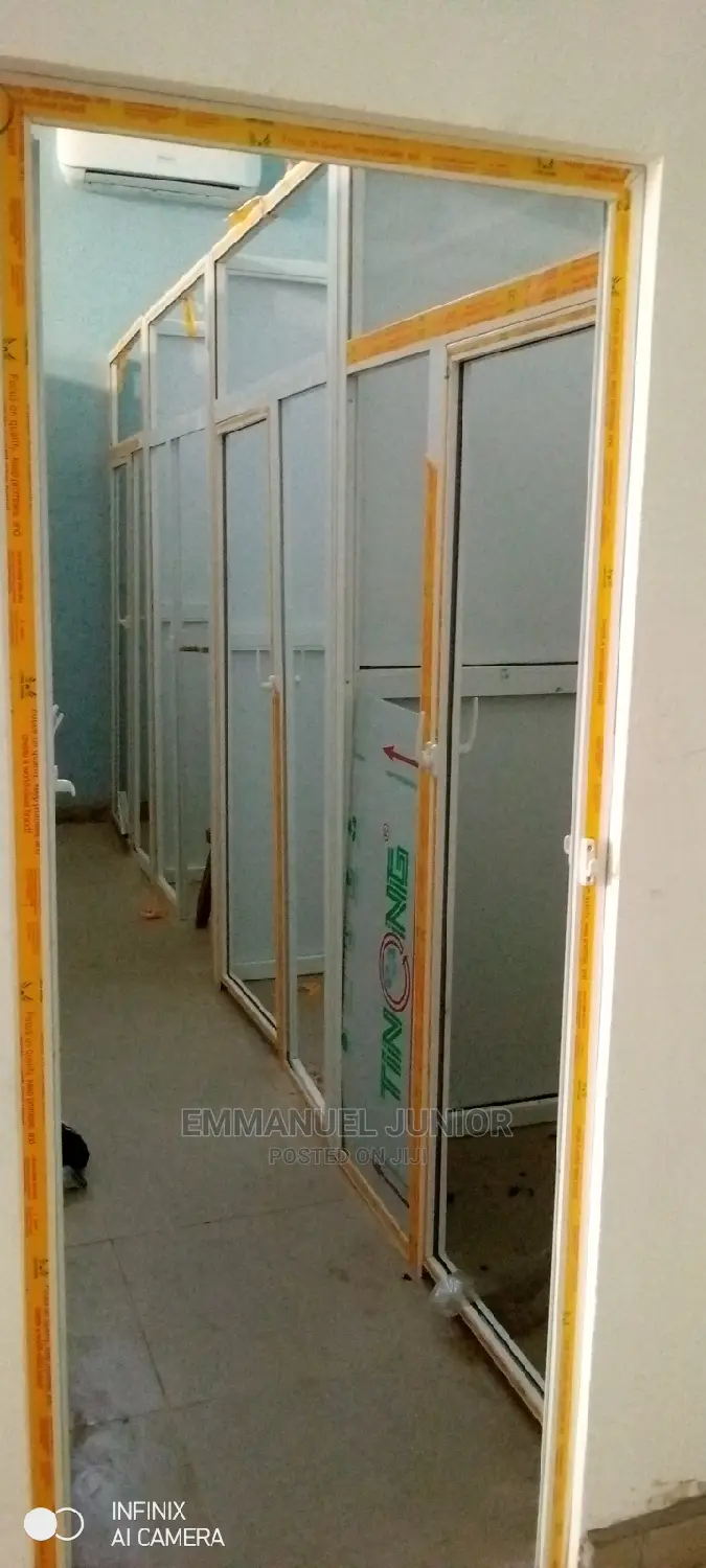 Aluminum Toilet Partition