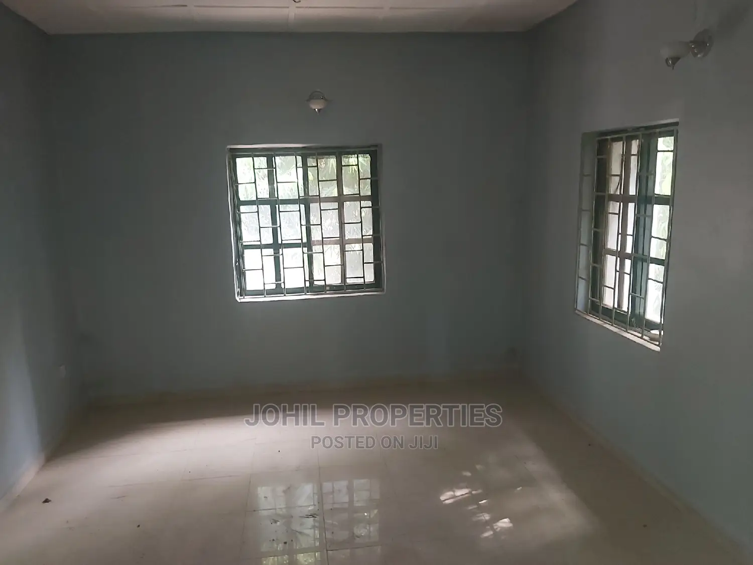 6bdrm Duplex in Wuse for sale