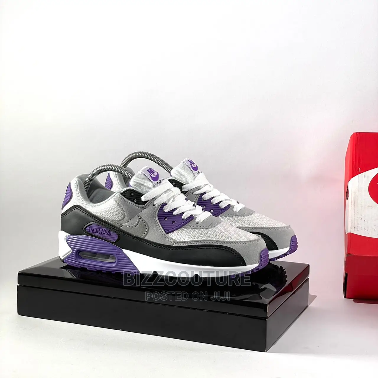 NIKE AIRMAX 90 Hyper Grape Top Notch Sneakers in Store