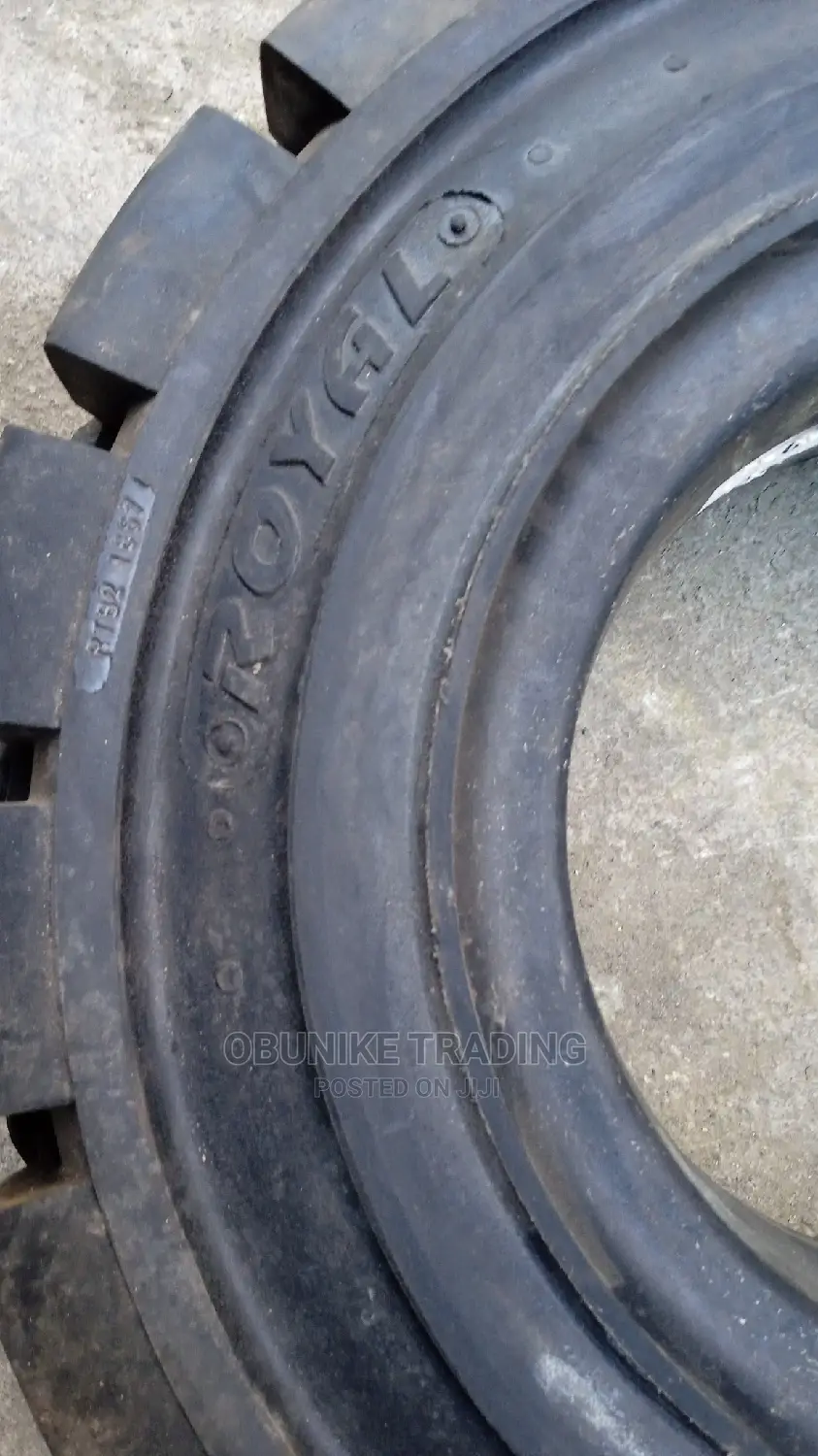 7.00-12 Solid Tyre.