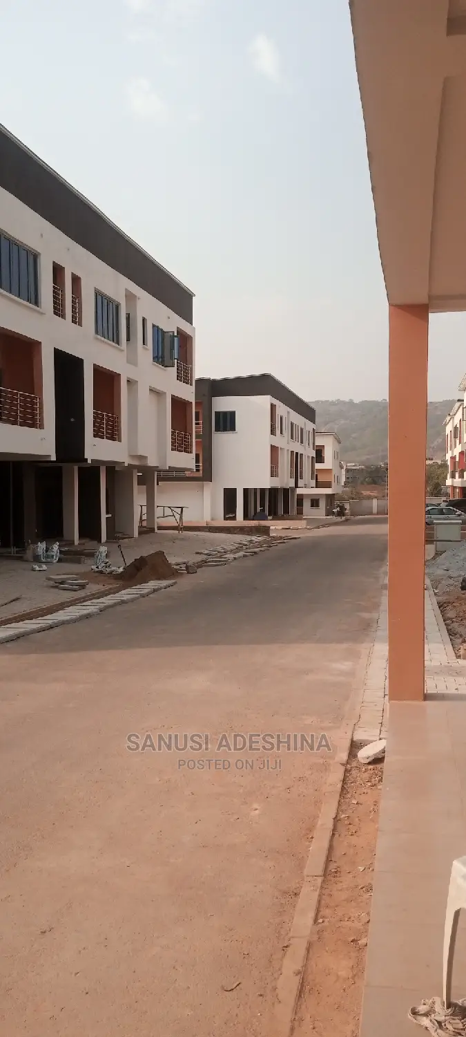 3bdrm Duplex in Katampe Maid By Aso for sale