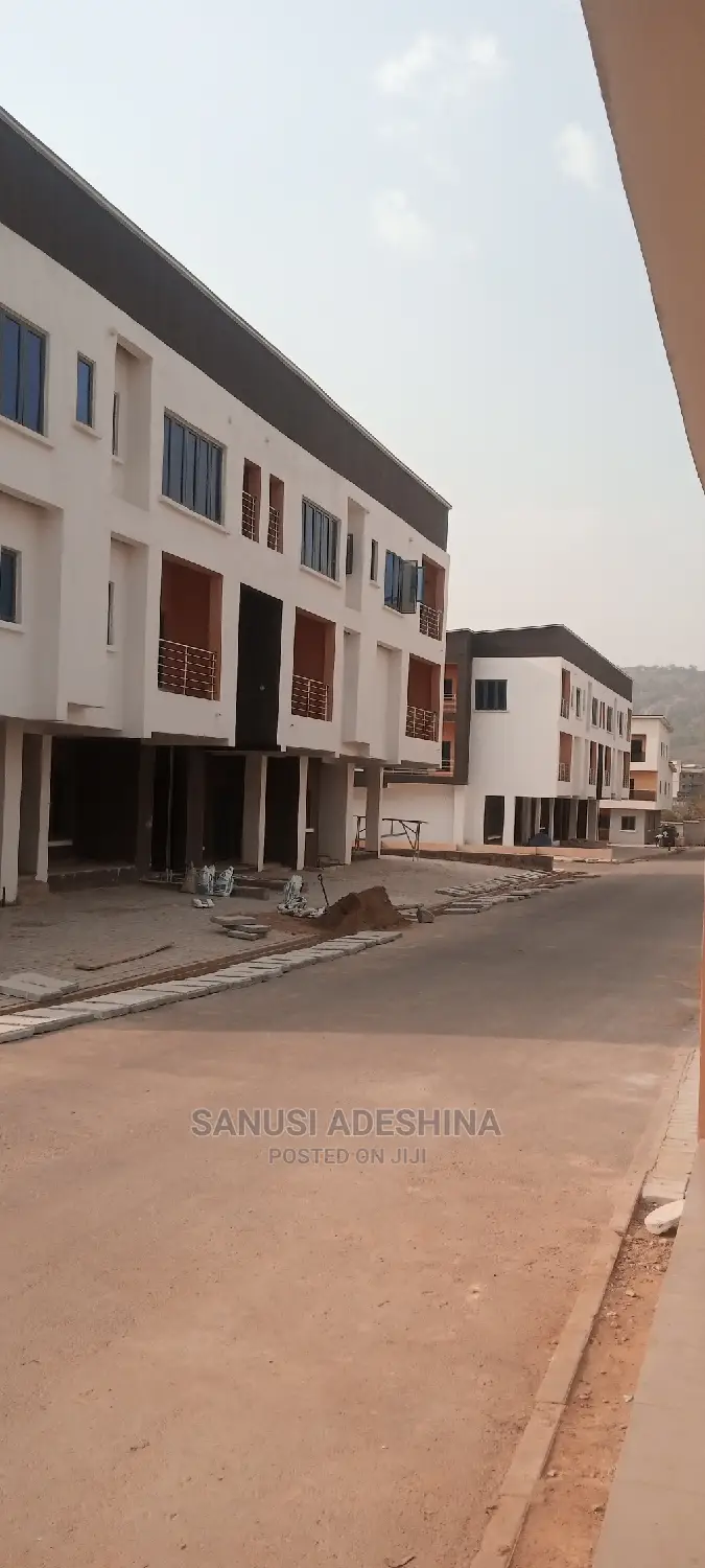 3bdrm Duplex in Katampe Maid By Aso for sale