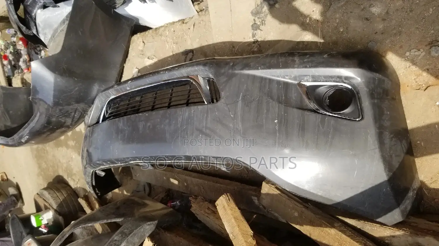 Complete Front Bumper Toyota Venza 2015