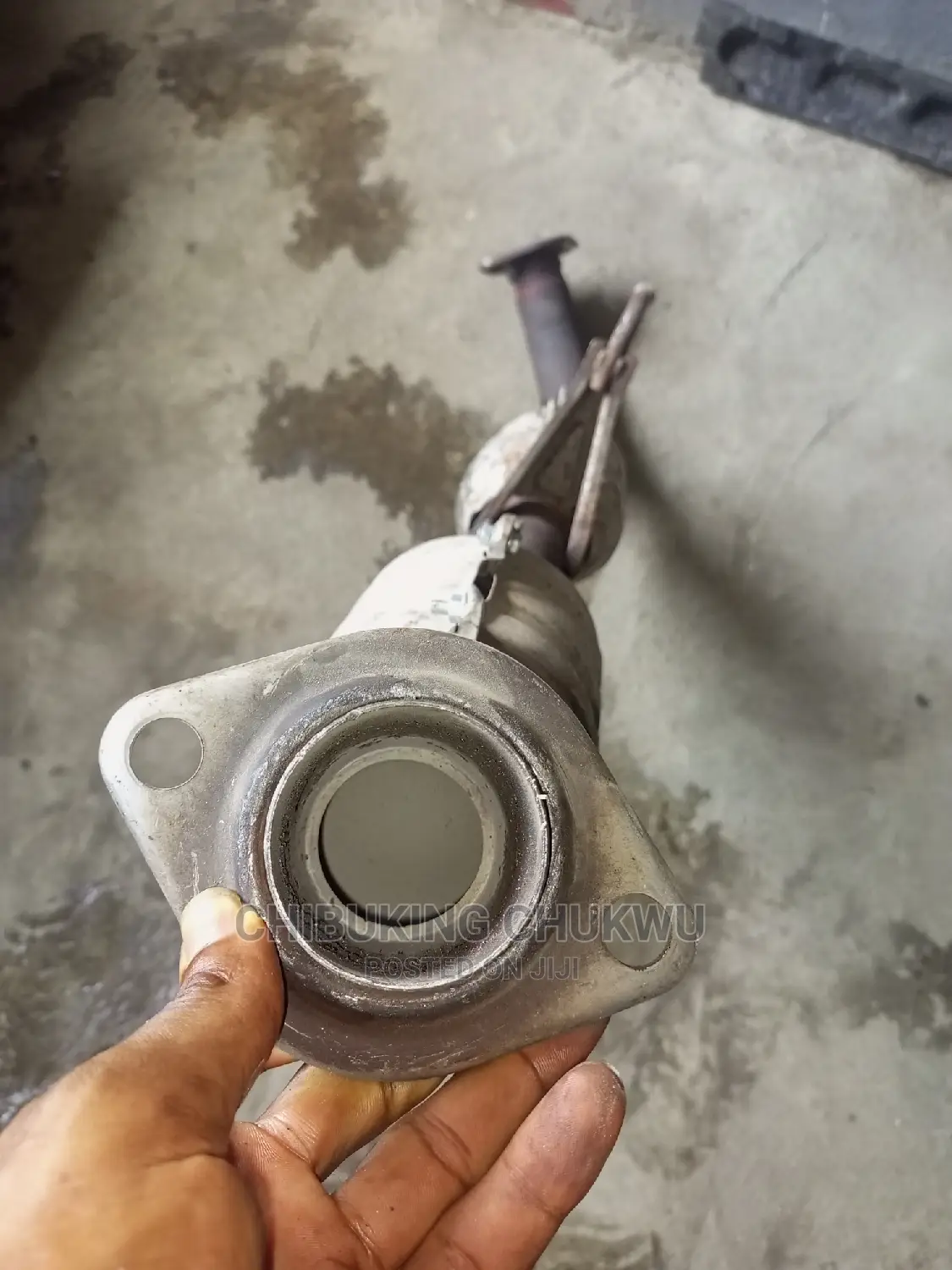 Toyota Hiace Hummer Bus Double Catalyst Exhaust Pot.