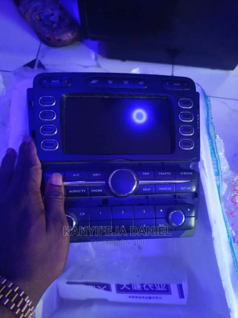 Bentley Continental Radio