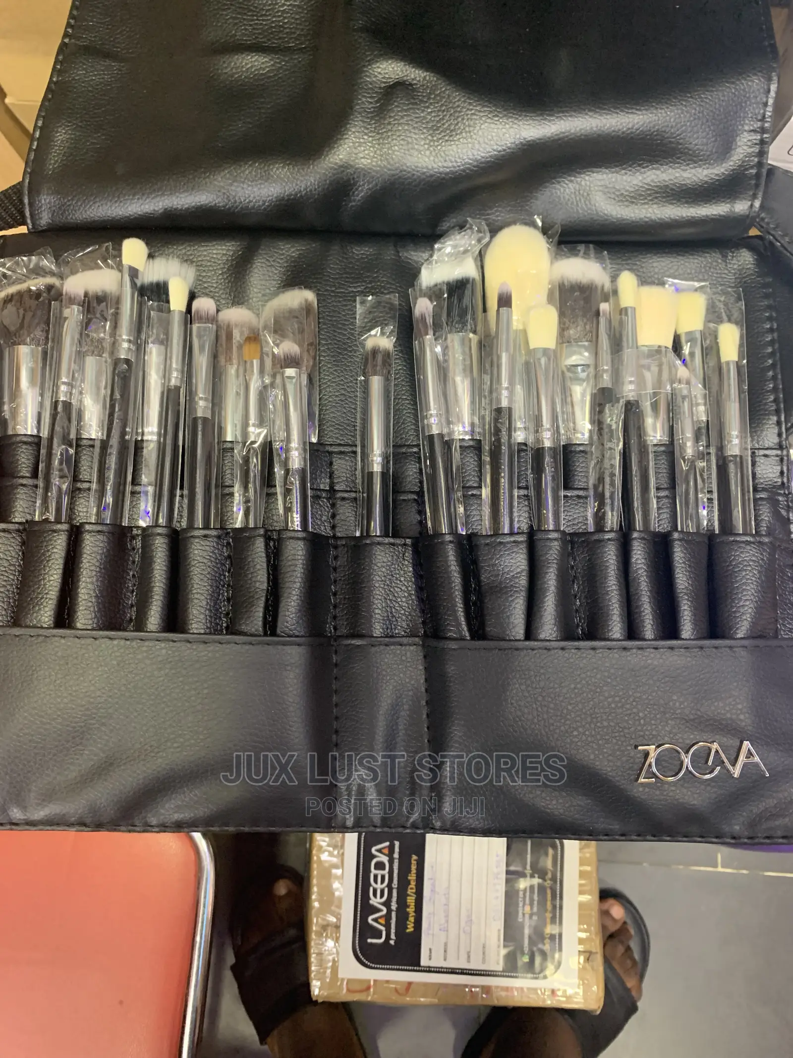Make Up Set of Brush 24pics