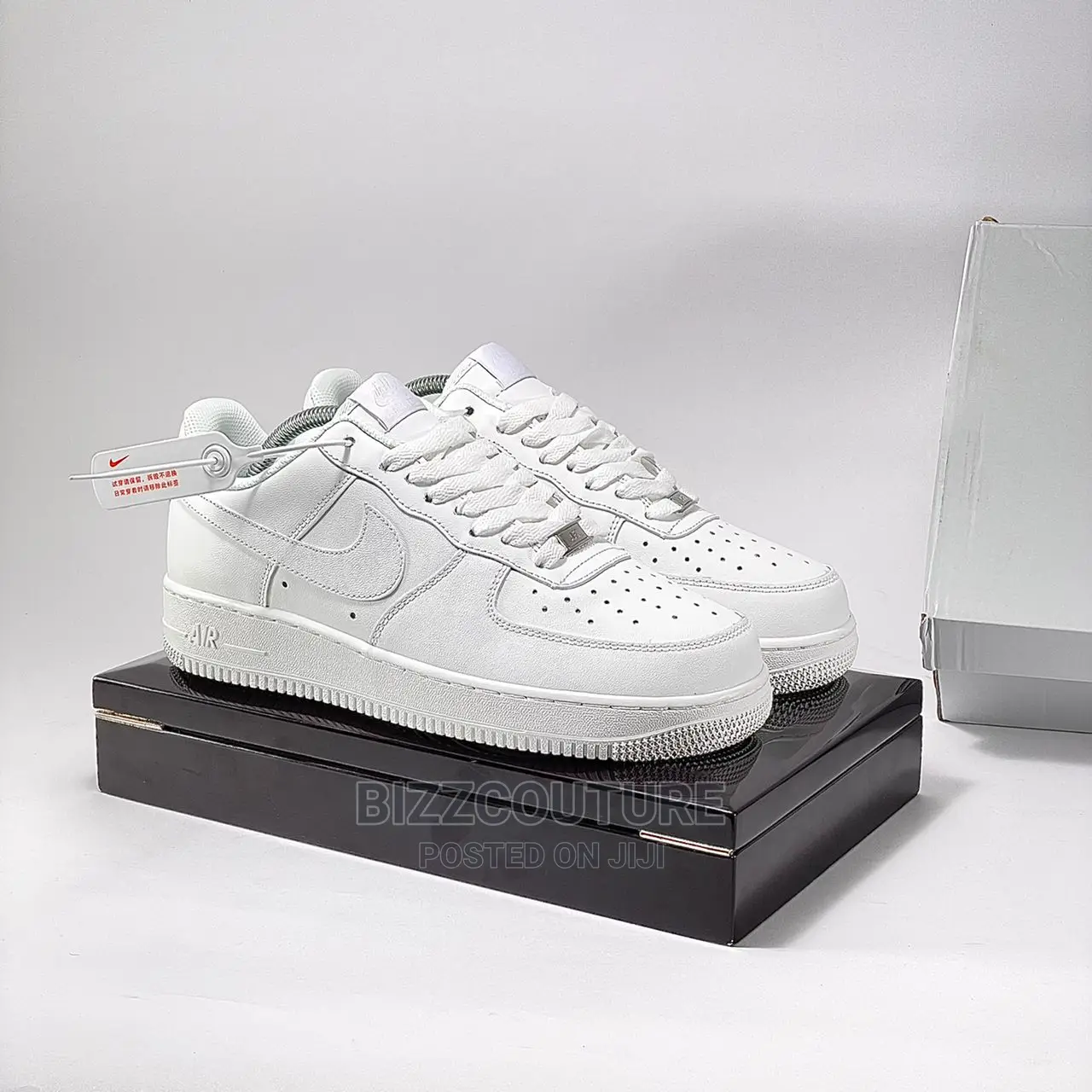 Original Nike Air Force 1 Sneakers