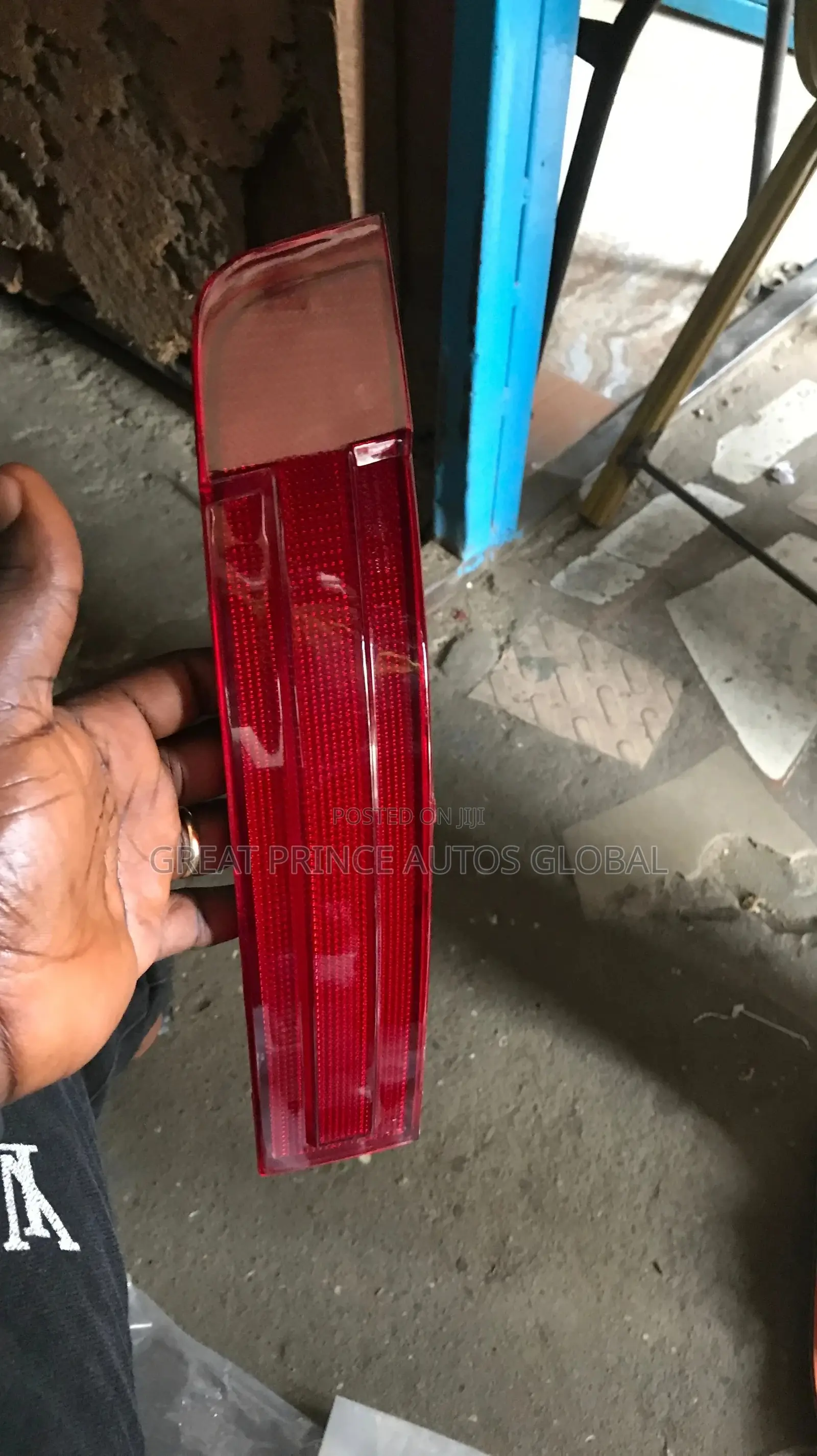 Back Bumper Reflector Gl450 2008 Model