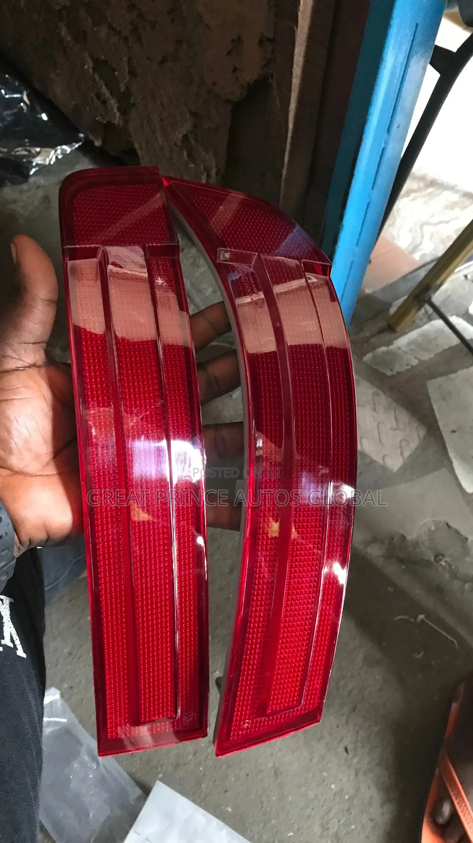 Back Bumper Reflector Gl450 2008 Model