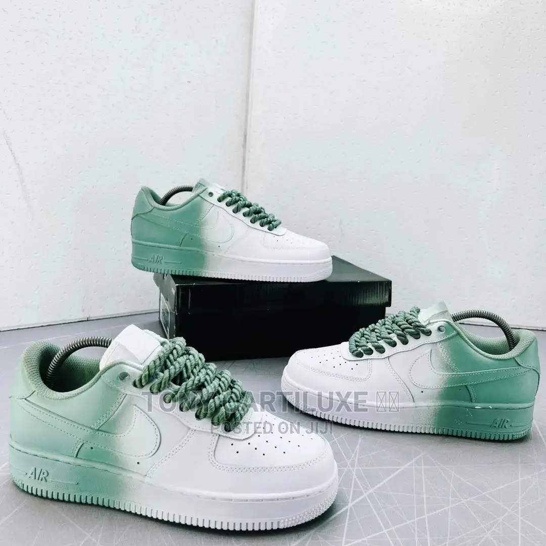 Air Force 01 Chunk Lace-Up Snks•