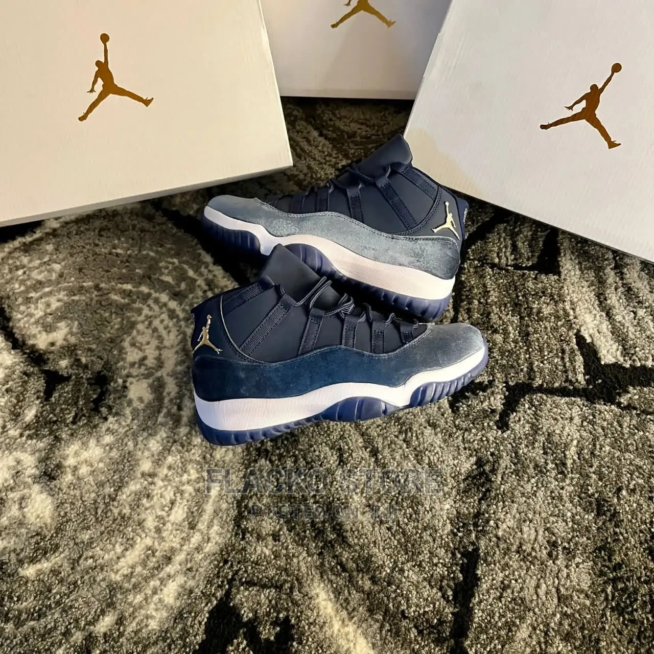 Original Air Jordan 11 Retro Midnight Navy Blue Sneakers