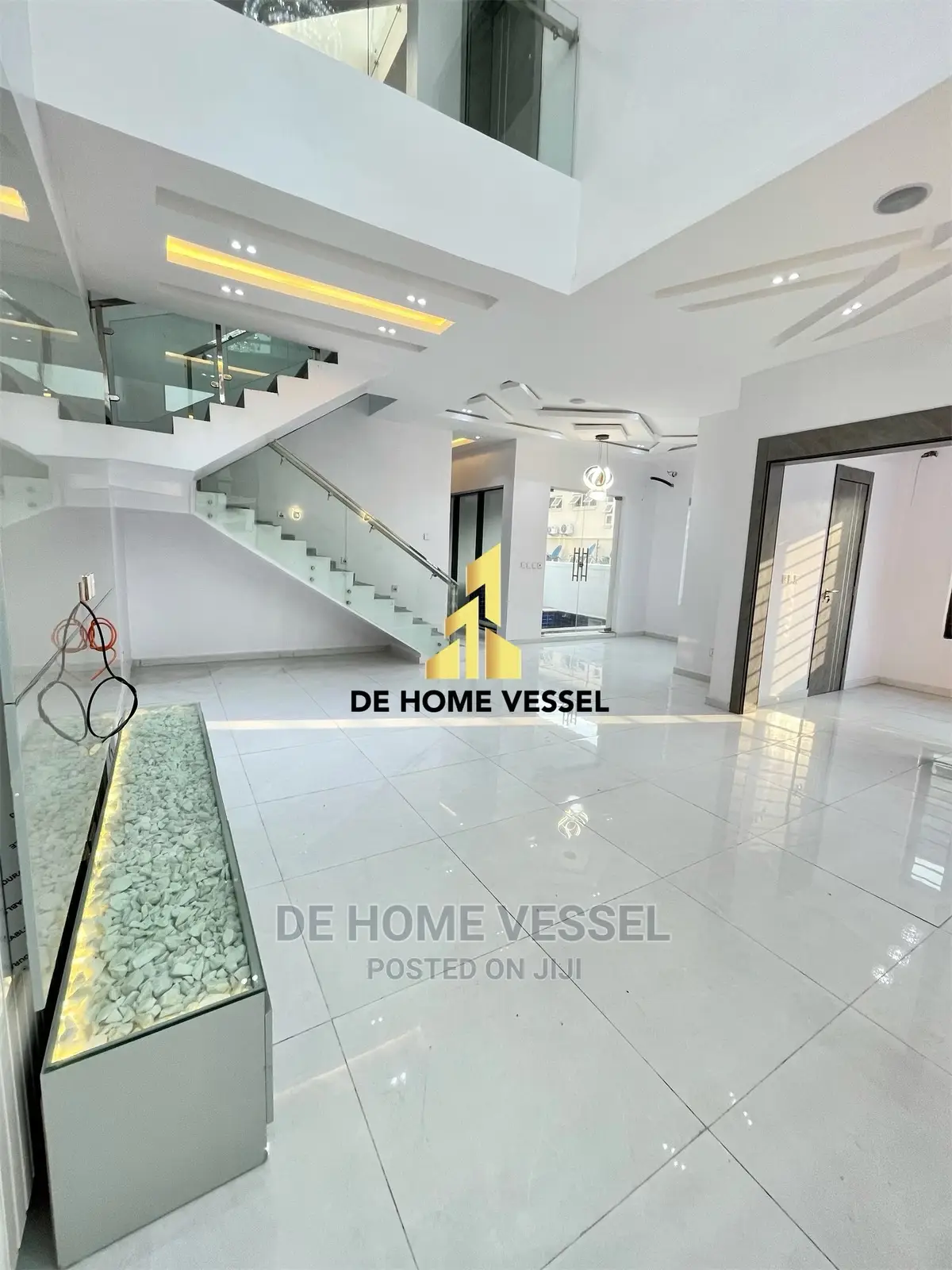 5bdrm Duplex in Ajah for Sale