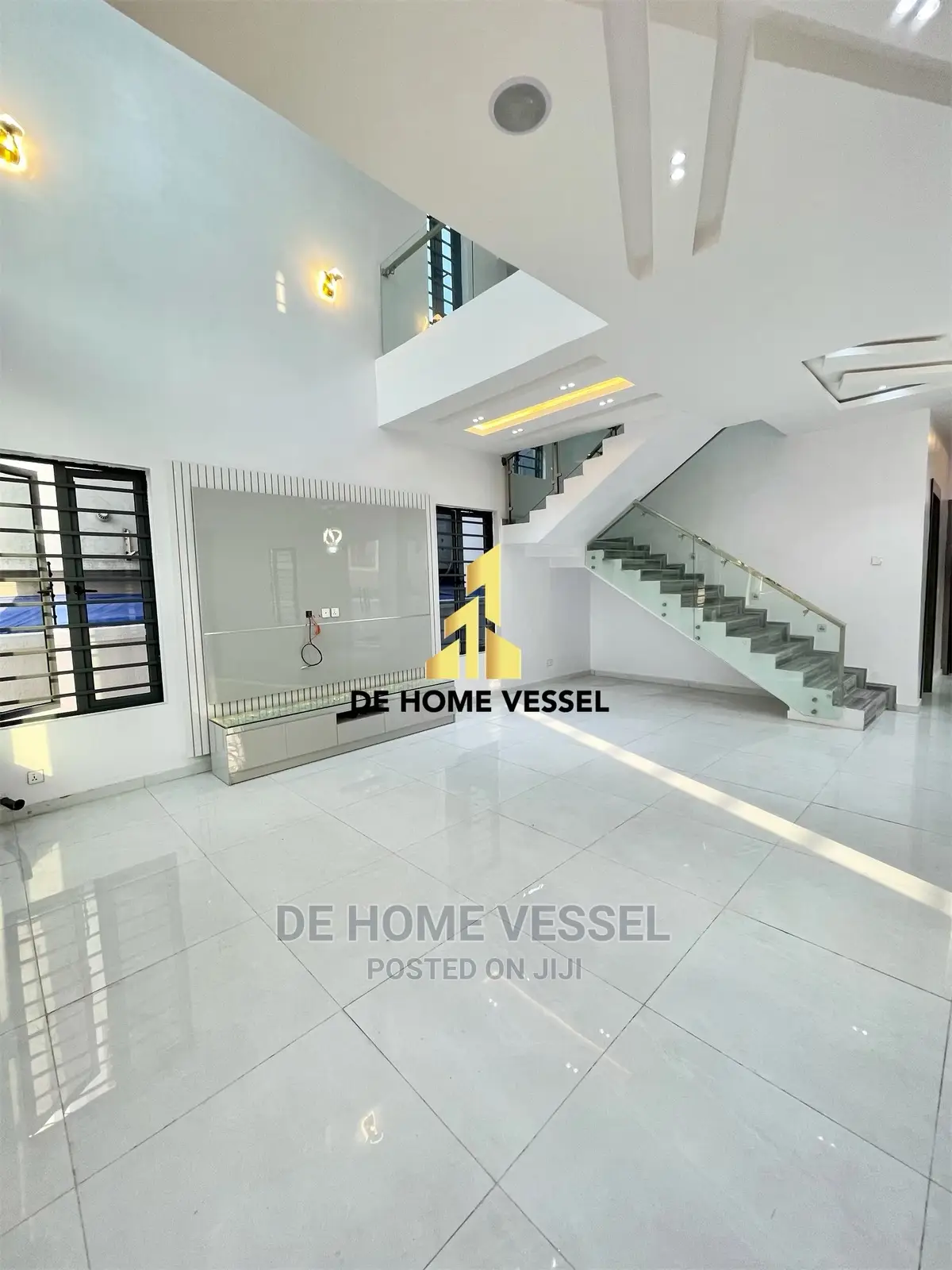 5bdrm Duplex in Ajah for Sale