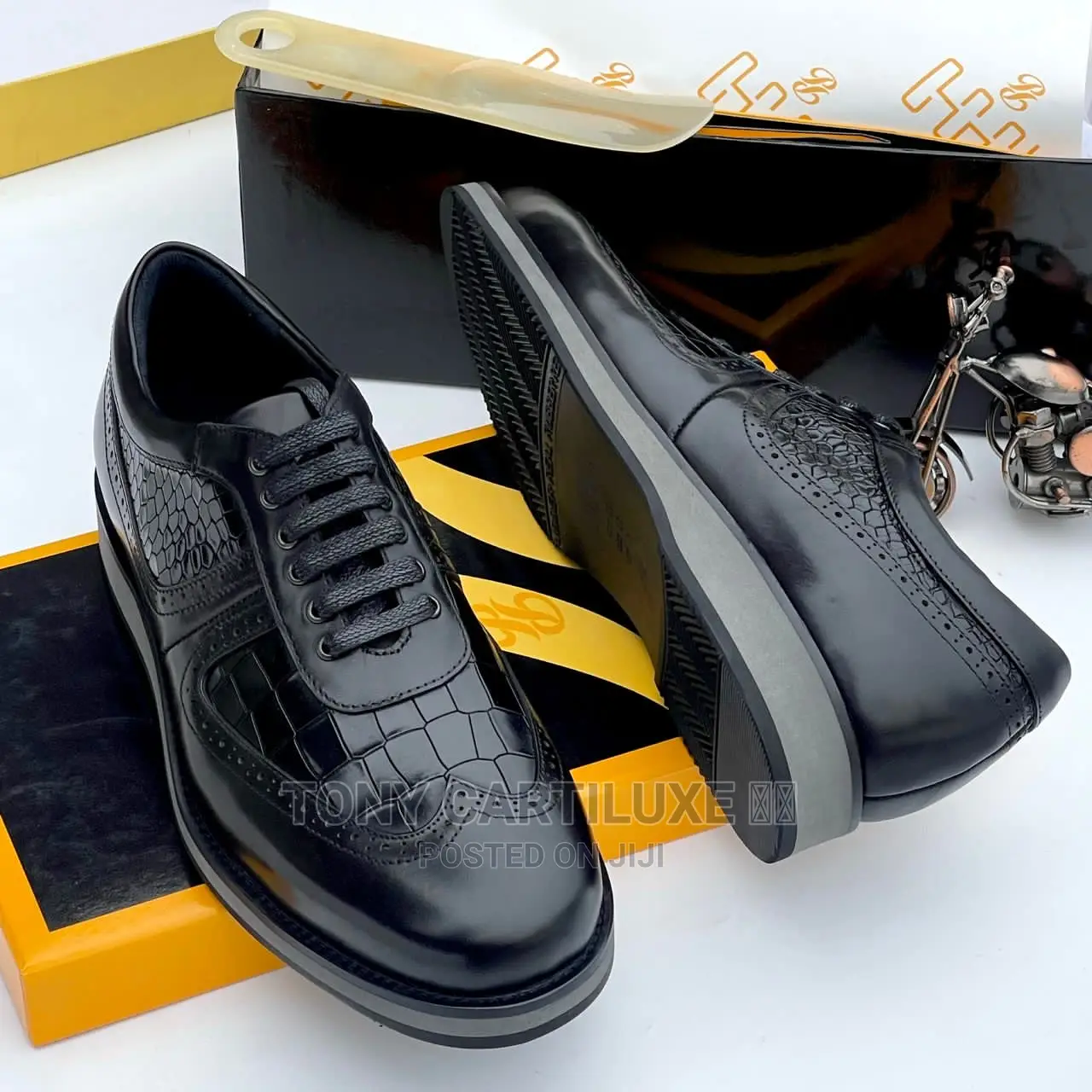*O *G *G *I Turkey Leather