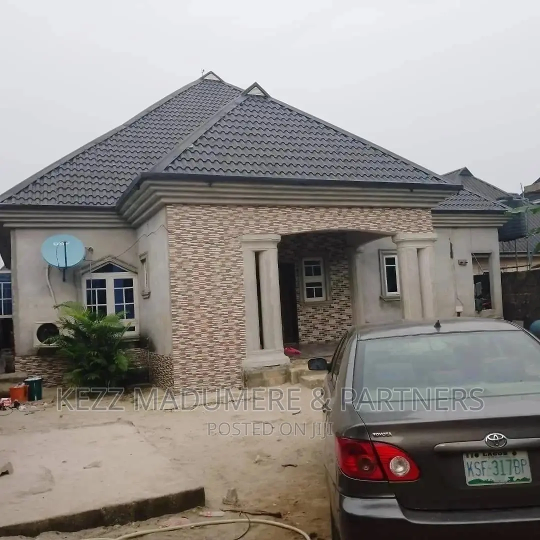 4bdrm Bungalow in Rumuekini, Port for sale