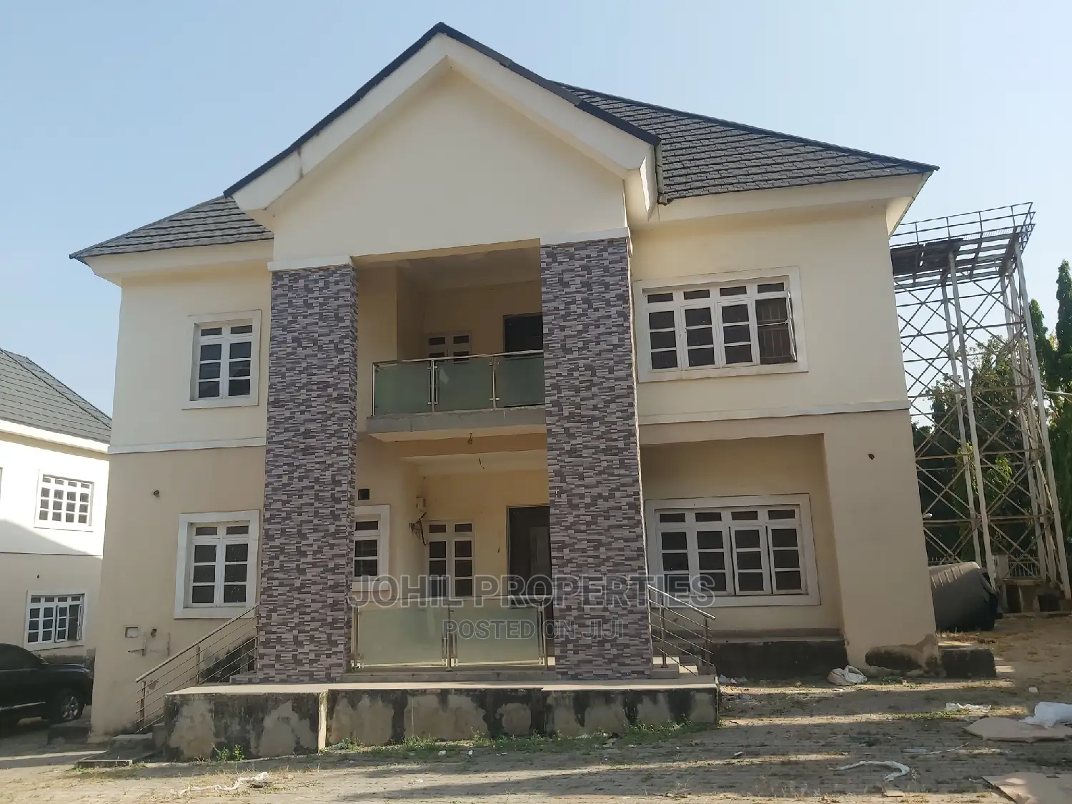 5bdrm Duplex in Wuse 2 for sale