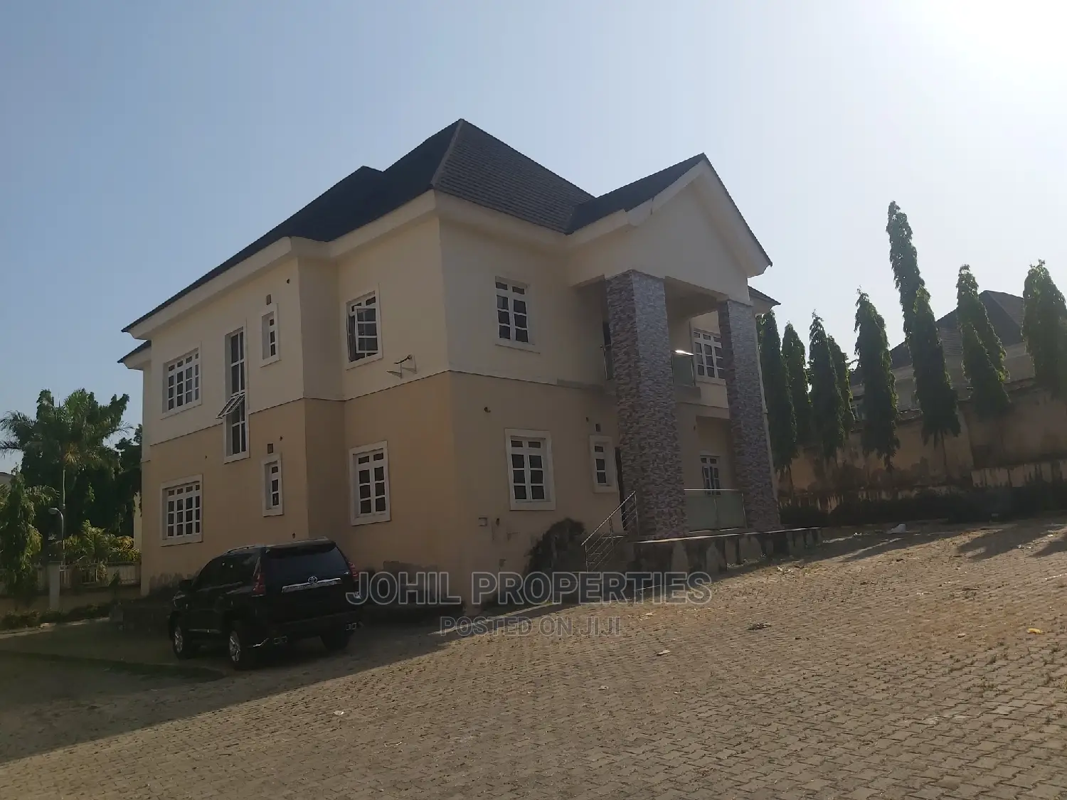 5bdrm Duplex in Wuse 2 for sale