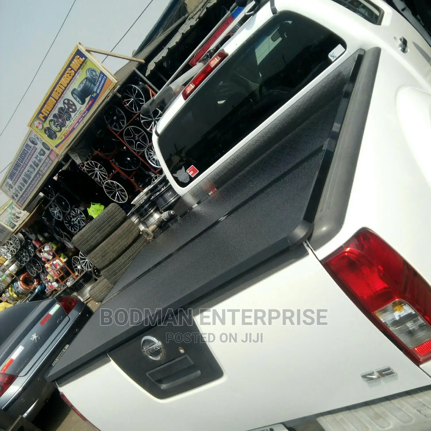 Nissan Frontier Boot Cover Fibber Folding!*