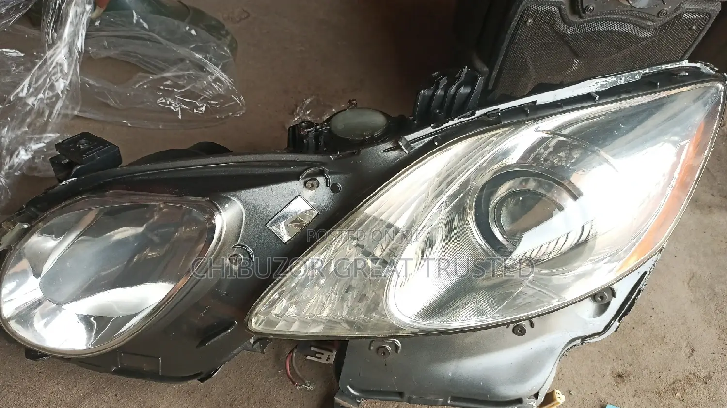 Set of Headlamp Gs 350 2010