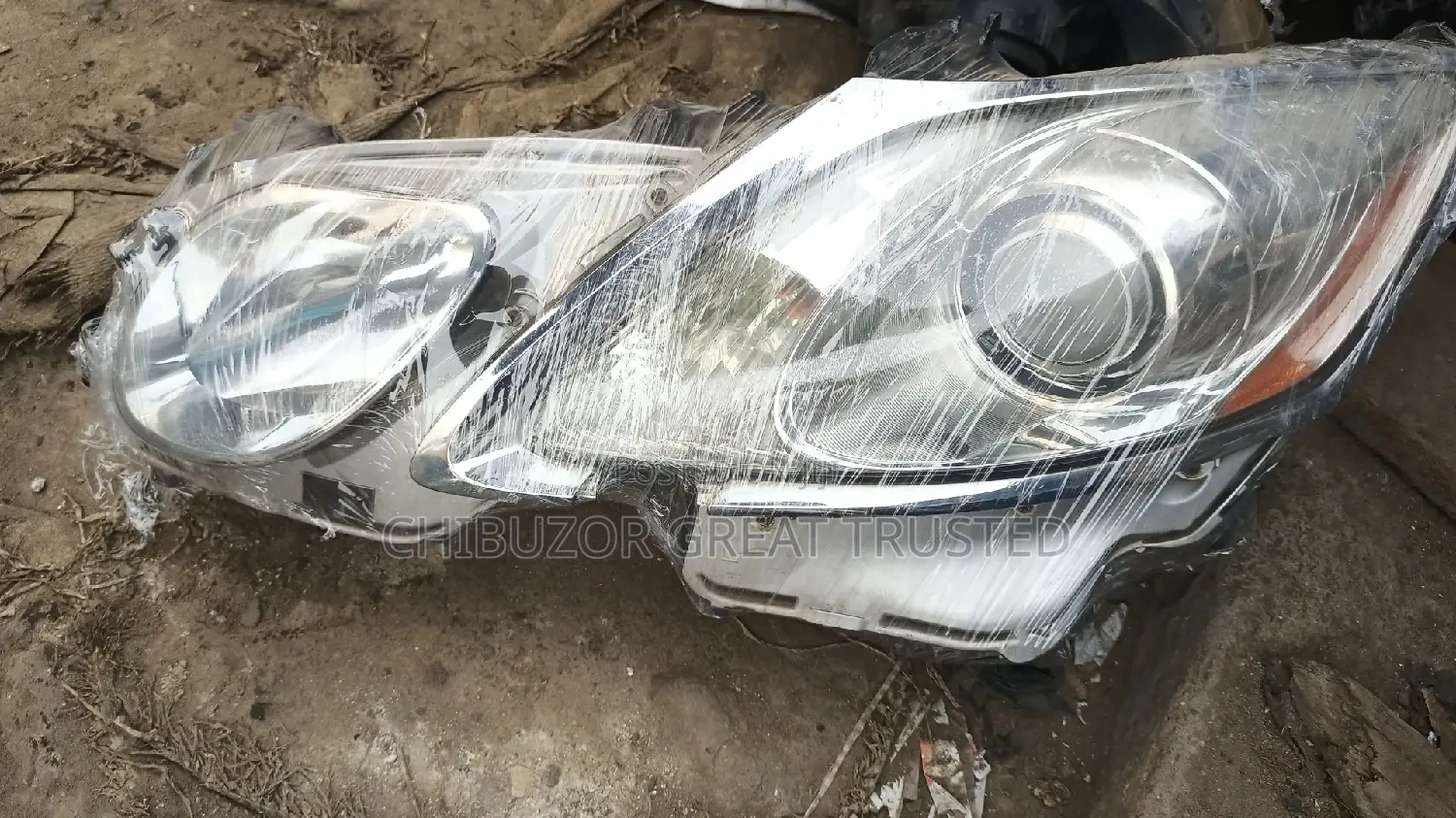Set of Headlamp Gs 350 2010