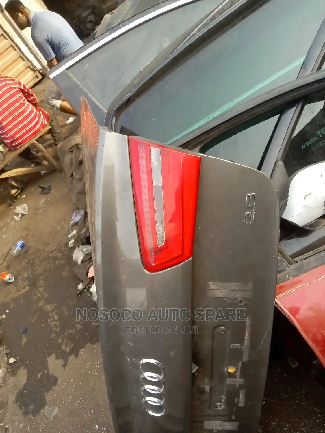 Book Light and Boots Audi A6 2013