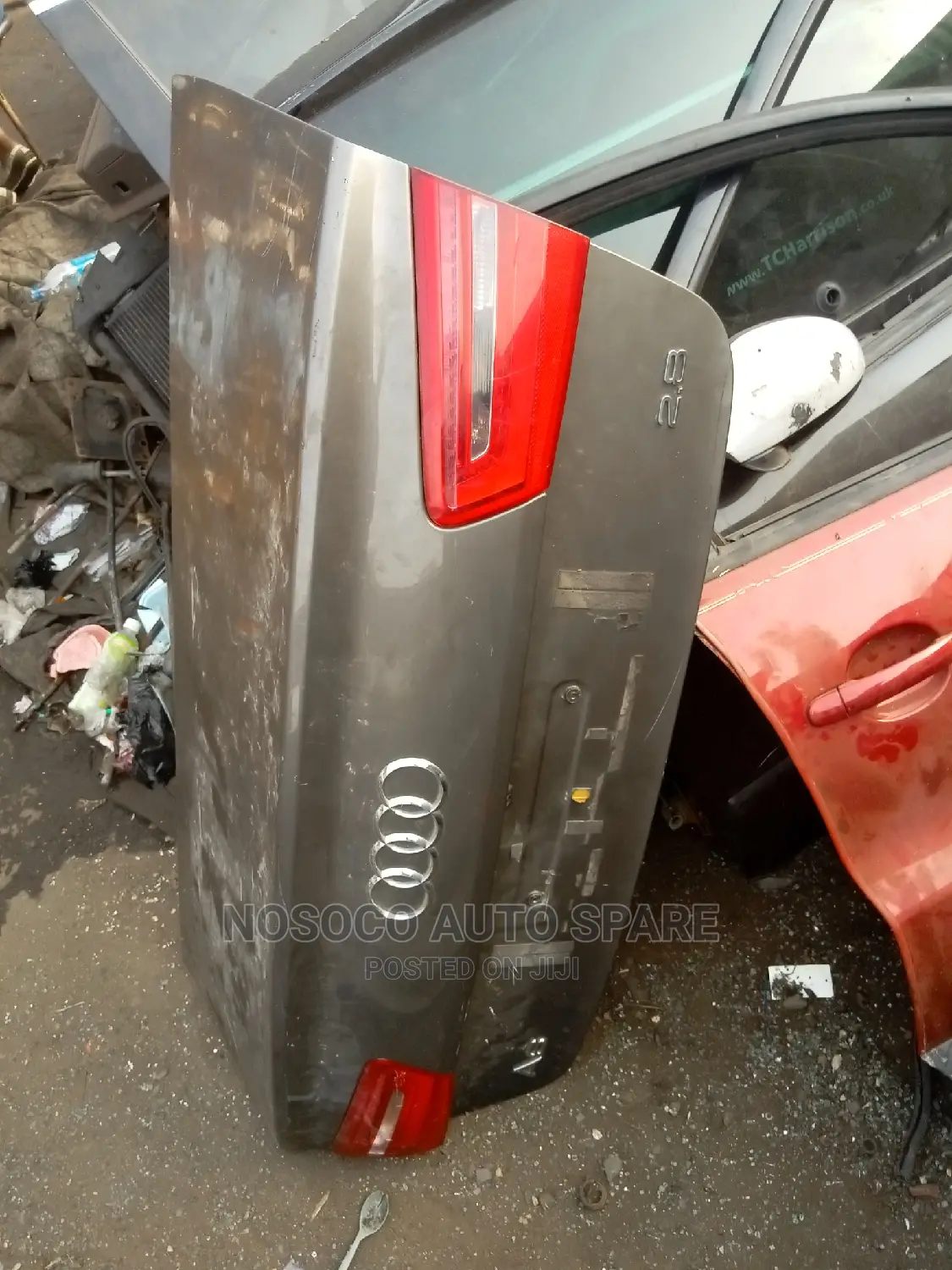 Book Light and Boots Audi A6 2013