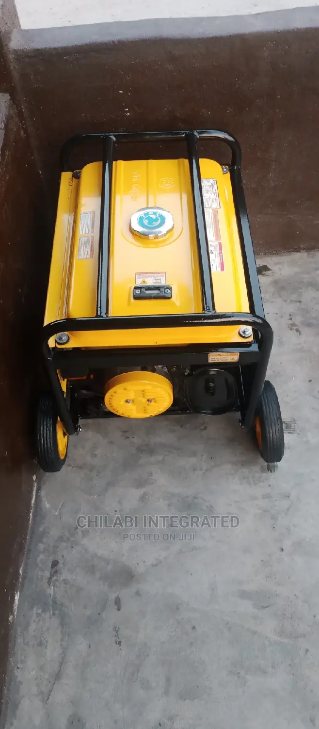 Few Months Old 3.3KVA THERMOCOOL 3500ES Key Start Generator