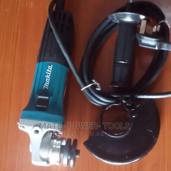Makita Ga4530r 4.5 Inch / 115mm Angle Grinder (240V)
